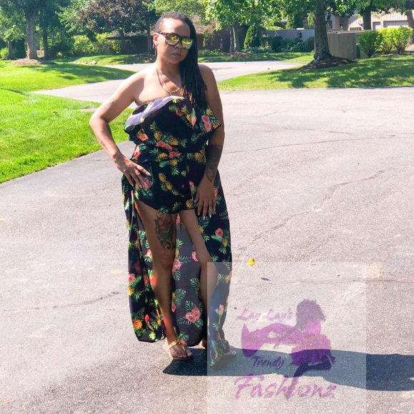 LAST TWO SMALLS Pineapple Print Romper - Picture 2 of 5